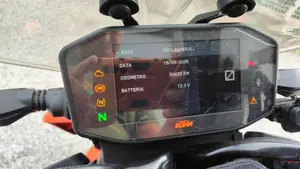 KTM 890 Duke (2021 - 23)  (5)