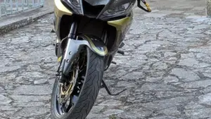 Yamaha YZF R3 (2021 - 24)  (3)