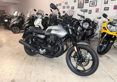 Moto Guzzi V7 Stone (2025 - 26) - Annuncio 10115373