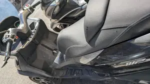 Piaggio Mp3 300 ie Business LT ABS (2014 - 16)  (6)