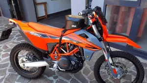 KTM 690 Enduro R (2022 - 25)  (3)