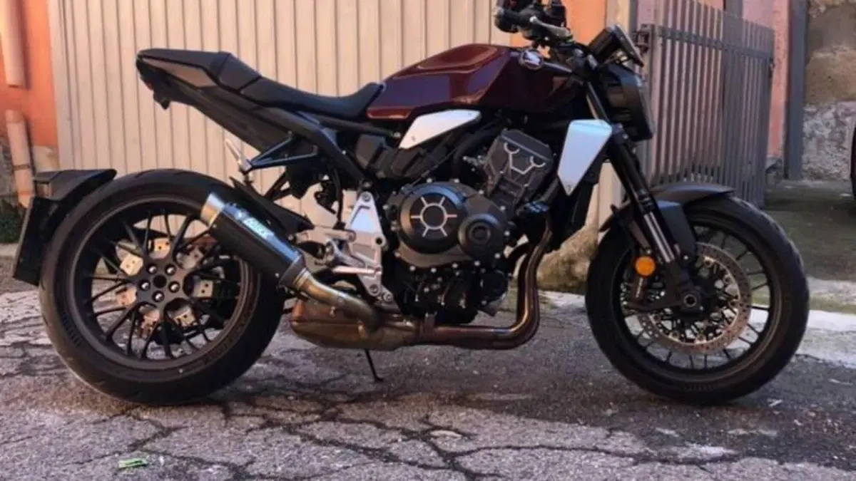 Honda CB 1000 R (2021 - 25)  (2)