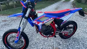 Betamotor RR 125 4T Motard R (2023 - 24)  (4)