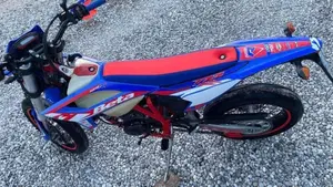 Betamotor RR 125 4T Motard R (2023 - 24)  (5)