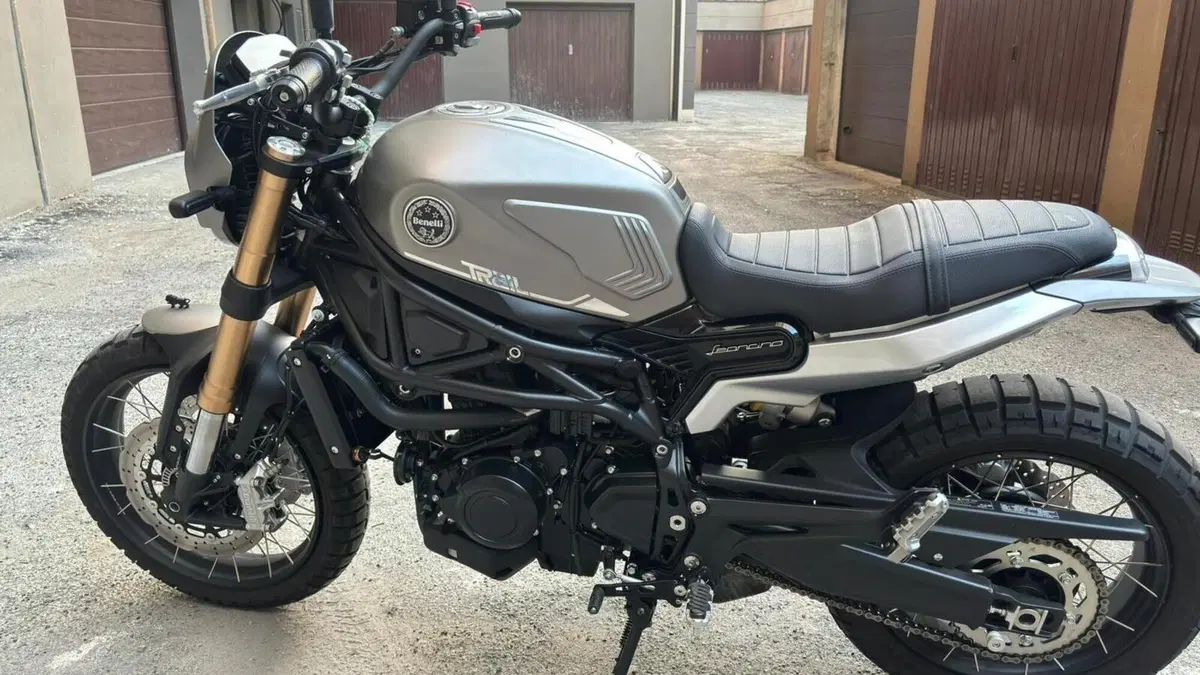 Benelli Leoncino 800 Trail (2022 - 26)  (9)