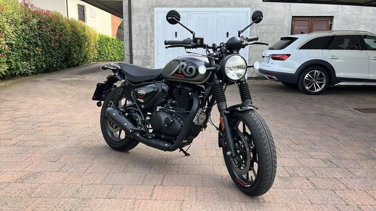 Royal Enfield HNTR 350 (2022 - 26)  (2)