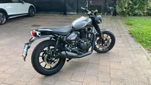 Royal Enfield HNTR 350 (2022 - 26)  (3)
