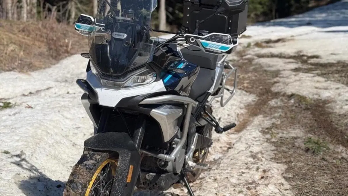 CFMOTO 700MT Adventure (2025 - 26) 