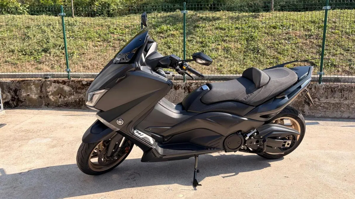 Yamaha T-Max 530 Iron Max ABS (2014 - 17) 