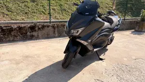 Yamaha T-Max 530 Iron Max ABS (2014 - 17)  (2)