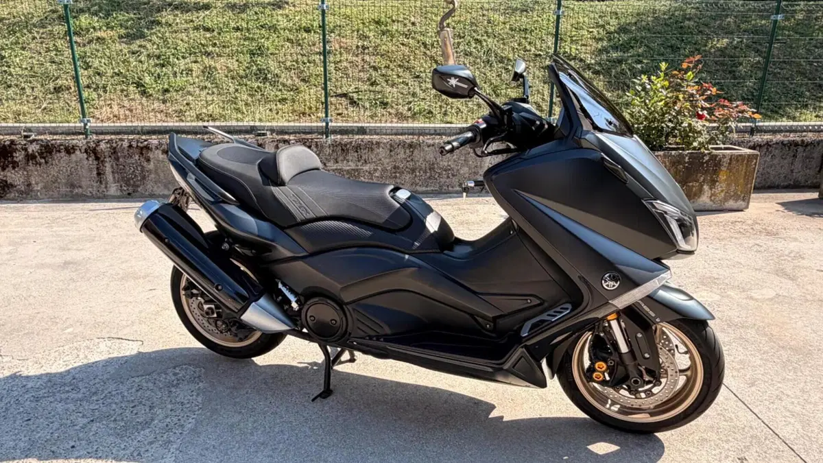 Yamaha T-Max 530 Iron Max ABS (2014 - 17)  (6)