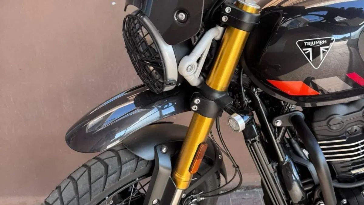 Triumph Scrambler 400 XC (2025 - 26)  (2)