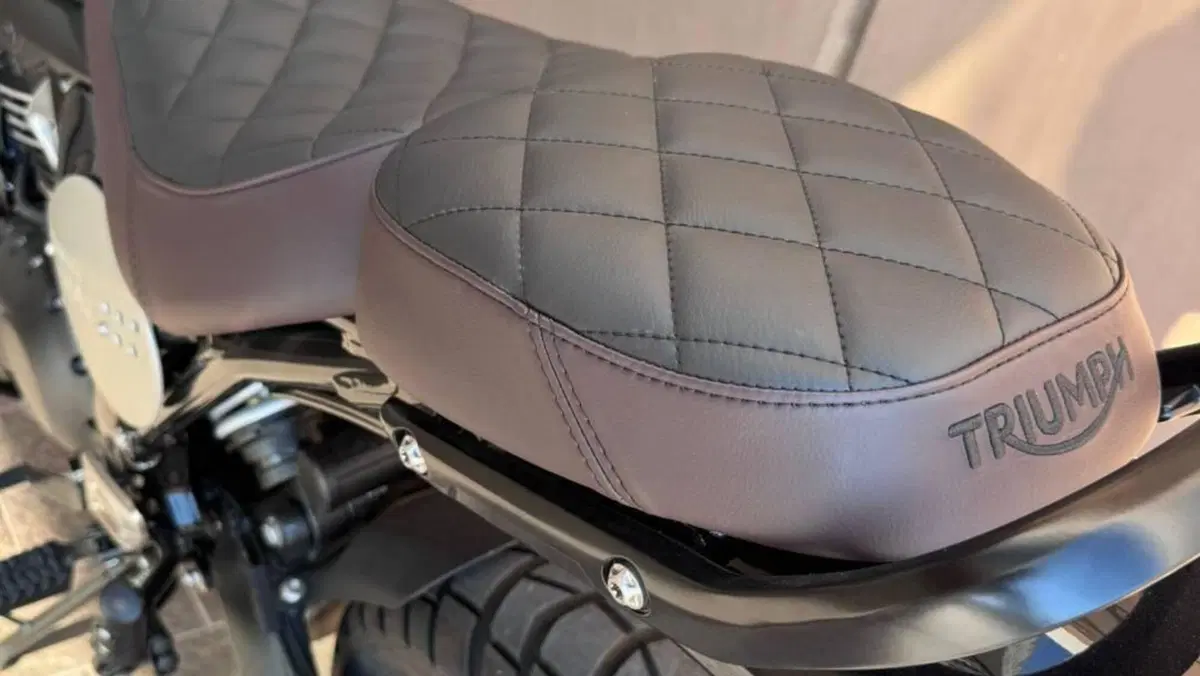 Triumph Scrambler 400 XC (2025 - 26)  (4)