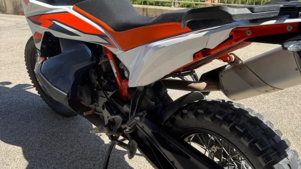 KTM 890 Adventure R (2023 - 24)  (5)