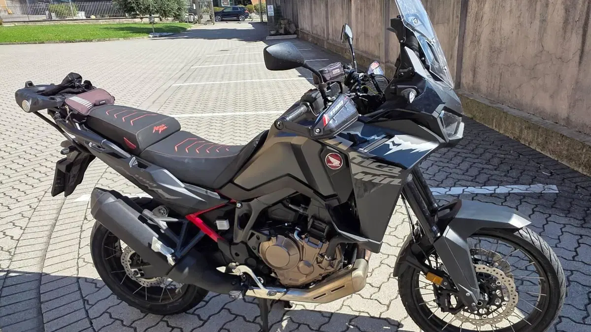 Honda Africa Twin CRF 1100L ES (2024 - 26) 