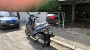 Aprilia Leonardo 250 (1999 - 02)  (5)
