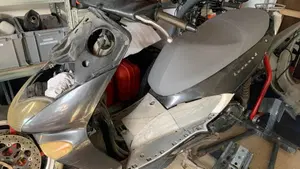 Aprilia Leonardo 250 (1999 - 02)  (7)
