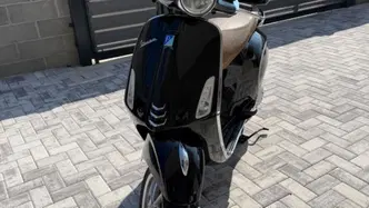Vespa Primavera 125 (2021 - 23) usata