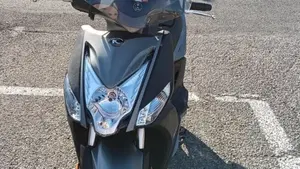 Kymco Agility 200i R16 + (2021 - 25)  (2)