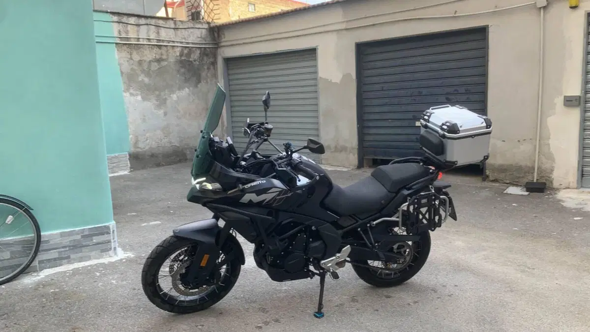 CFMOTO 700MT Adventure (2025 - 26) 
