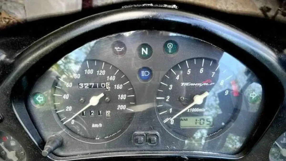 Honda Transalp XL 650V (2000 - 04)  (10)