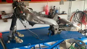 Aprilia RSV 1000 (2000 - 01)  (7)