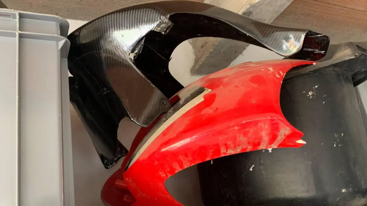 Aprilia RSV 1000 (2000 - 01)  (15)