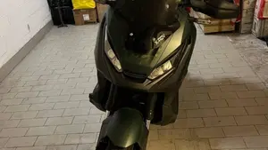 Honda X-ADV 750 (2018 - 20)  (4)