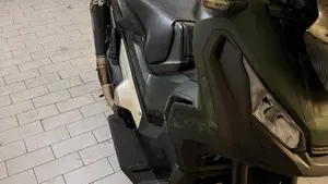 Honda X-ADV 750 (2018 - 20)  (8)