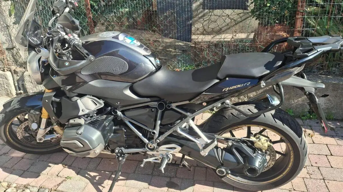 Bmw R 1200 R (2015 - 16)  (2)