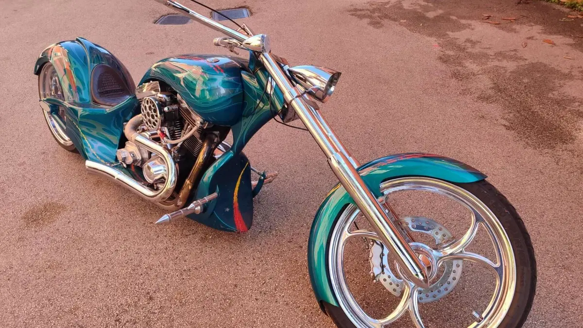 Harley-Davidson 110 Dyna (2007) - FXDSE  (3)