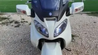 Suzuki Burgman AN 650 Executive ABS (2006 - 12) usata