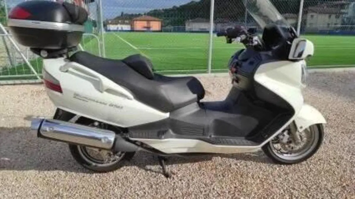 Suzuki Burgman AN 650 Executive ABS (2006 - 12)  (4)