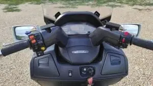 Suzuki Burgman AN 650 Executive ABS (2006 - 12)  (7)