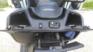 Suzuki Burgman AN 650 Executive ABS (2006 - 12)  (8)