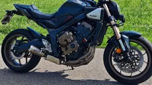Honda CB 650 R E-Clutch (2024 - 26)  (2)