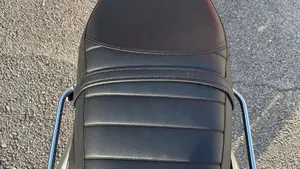 Triumph Speed Twin 900 Chrome Edition (2023)  (9)