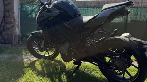 CFMOTO 300NK (2021 - 26)  (4)