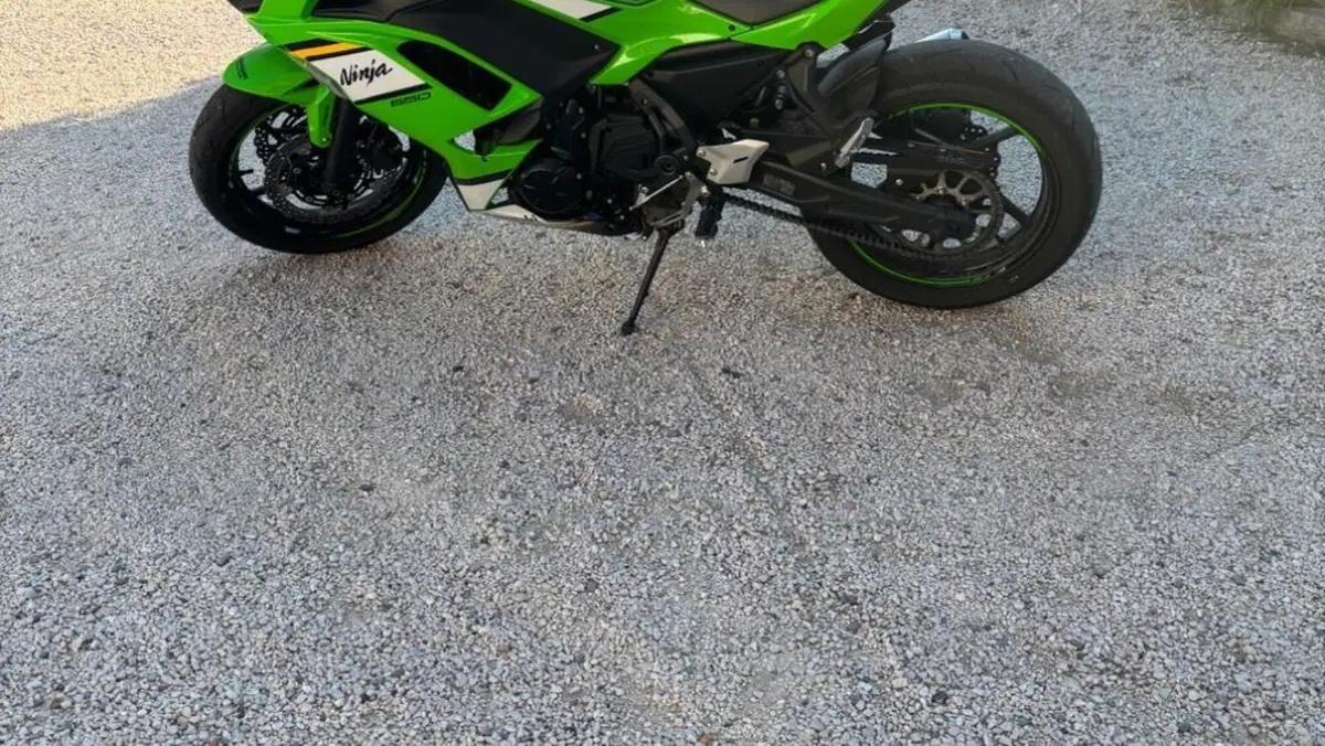 Kawasaki Ninja 650 (2025 - 26)  (2)