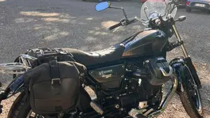 Moto Guzzi V9 Roamer (2018 - 20)  (6)