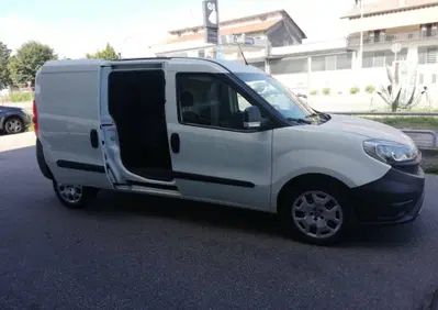 Fiat Doblò Furgone 1.6 MJT 105CV PL-TN Cargo Maxi Lamierato usato