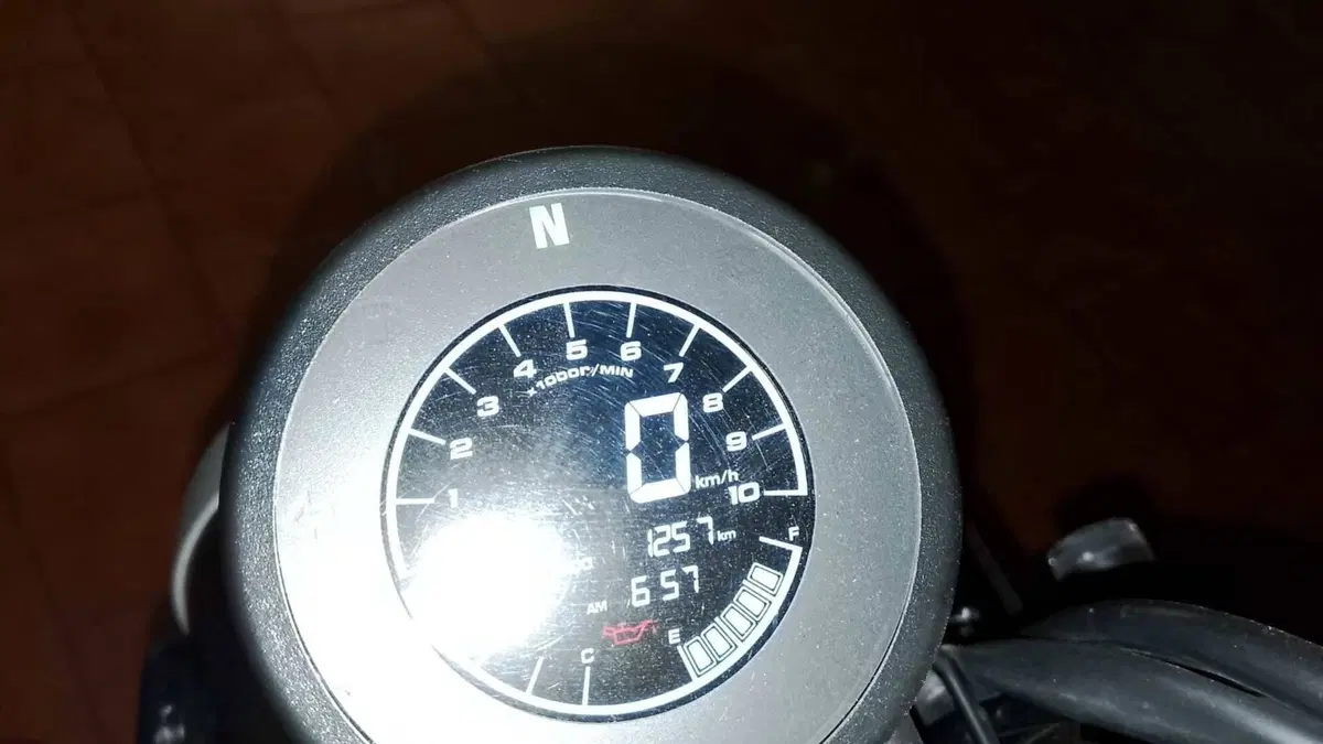 Brixton Motorcycles Crossfire 500 X (2021 - 26)  (5)