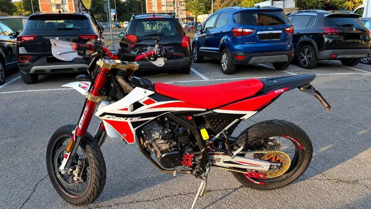 Fantic Motor XMF 125 Motard Competition 4t (2021 - 22)  (3)