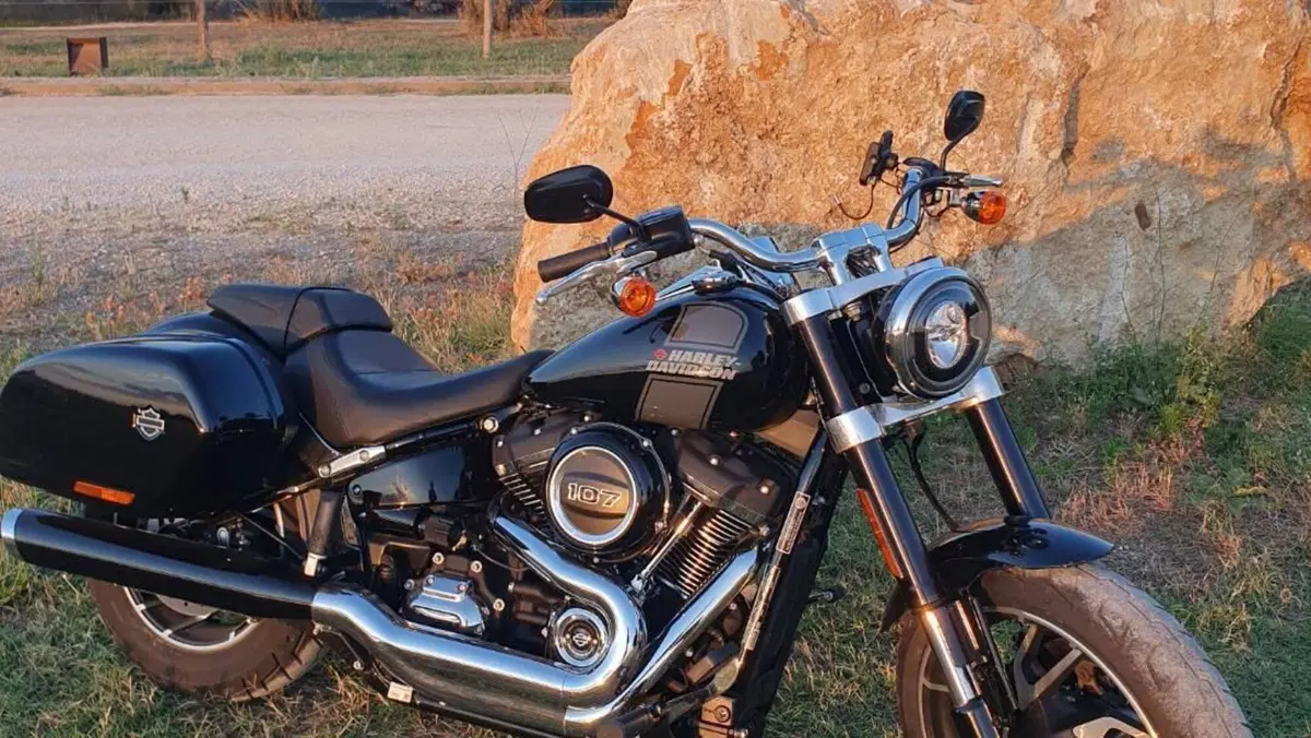 Harley-Davidson Sport Glide (2021 - 25)  (2)