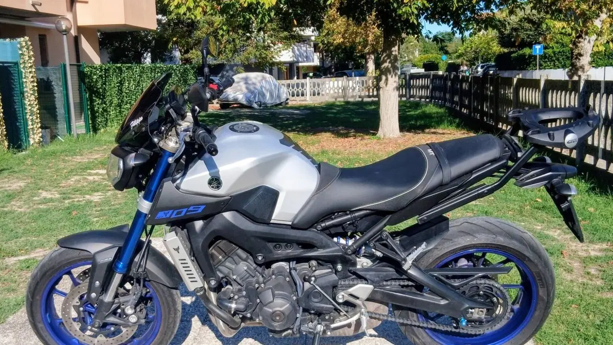 Yamaha MT-09 ABS (2013 - 15)  (6)