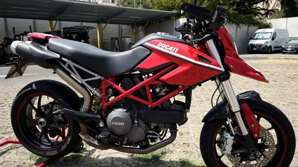 Ducati Hypermotard 796 (2012)  (2)
