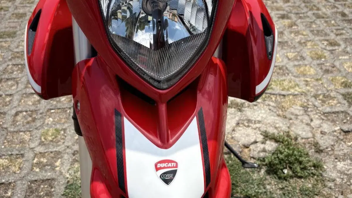 Ducati Hypermotard 796 (2012)  (12)