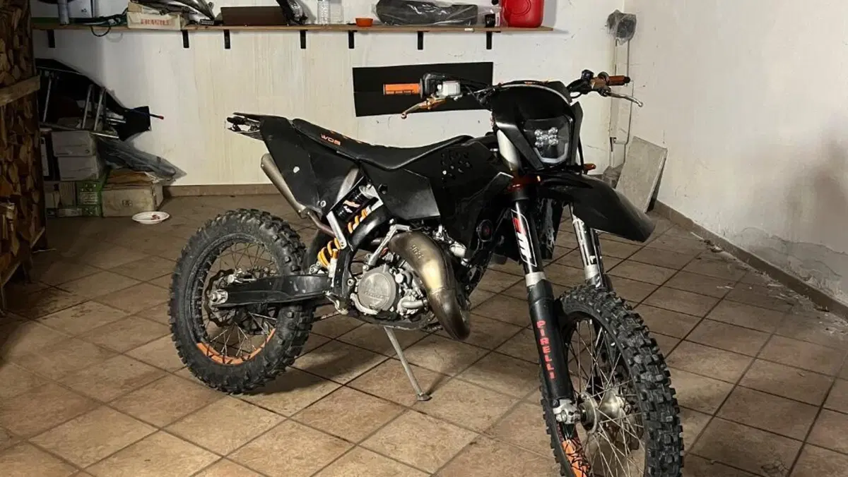 KTM 125 EXC (2009)  (3)