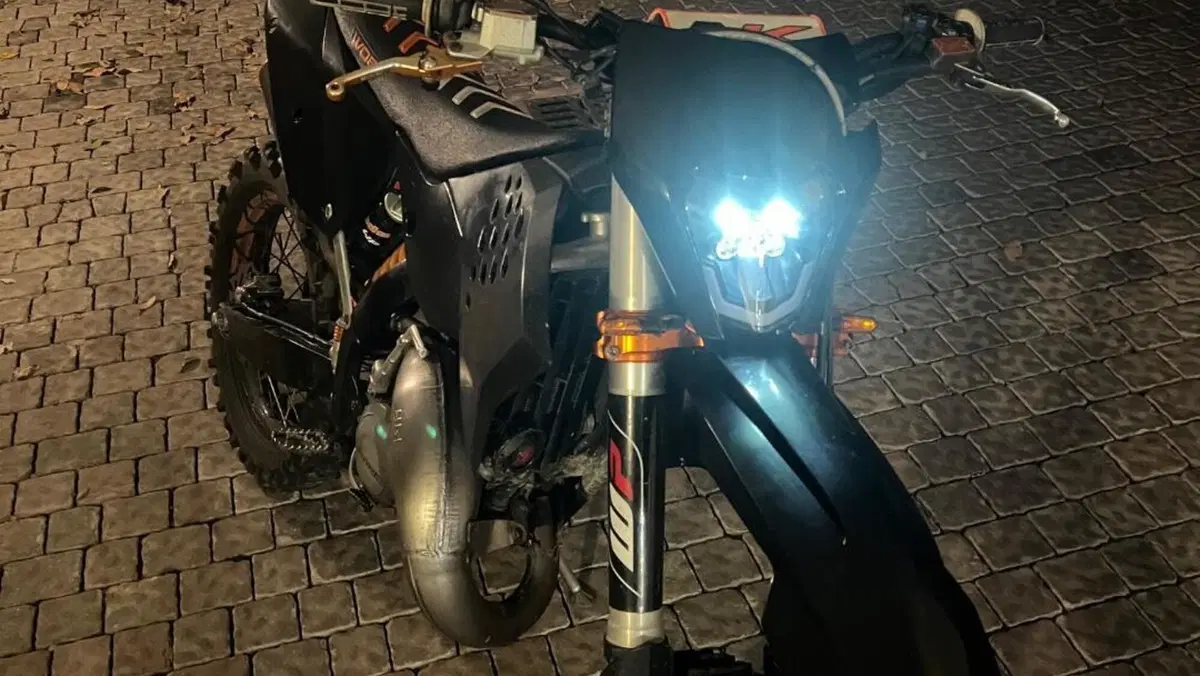 KTM 125 EXC (2009)  (5)
