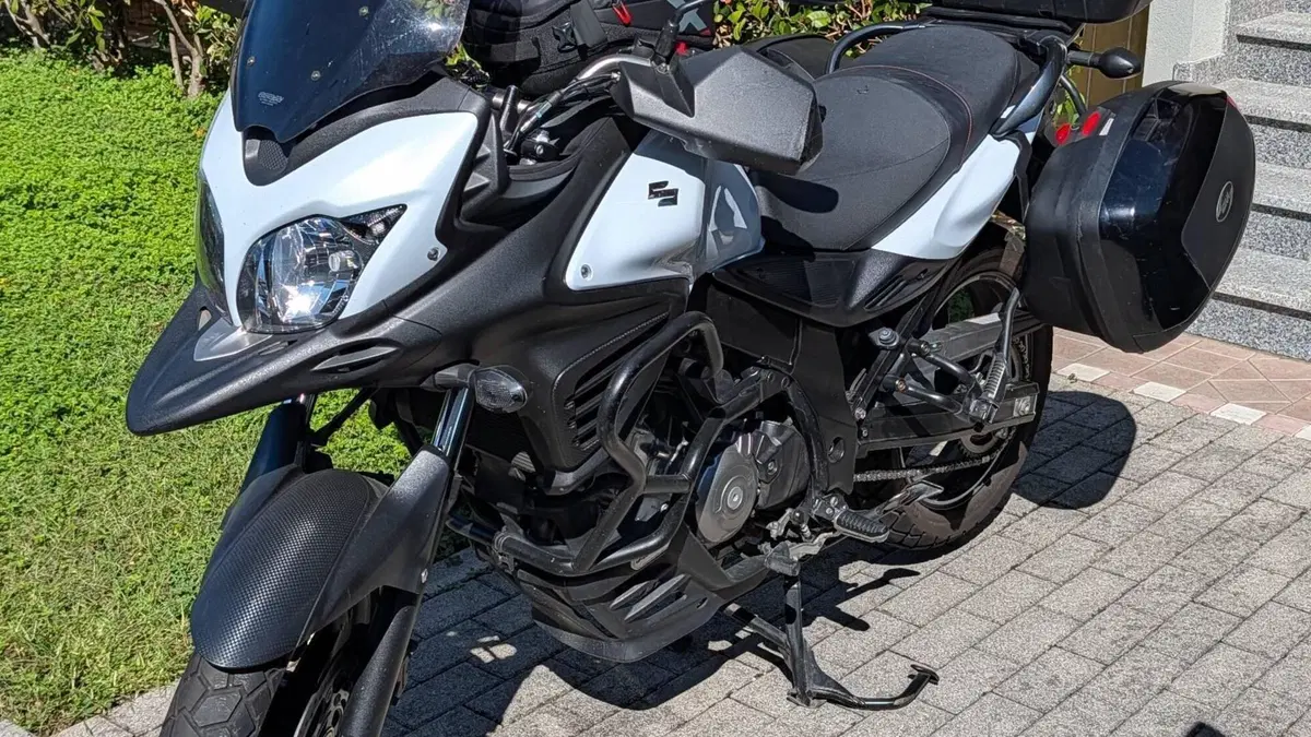 Suzuki V-Strom 650 ABS (2011 - 17)  (2)